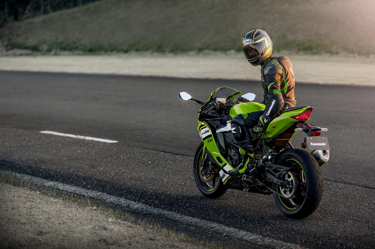 NINJA ZX-4RR Kawasaki | Moto Flecha